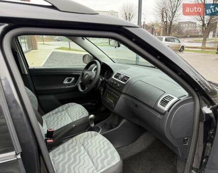 Чорний Шкода Фабія, об'ємом двигуна 1.39 л та пробігом 195 тис. км за 5450 $, фото 38 на Automoto.ua