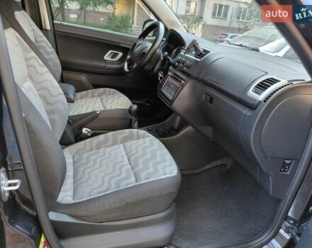 Черный Шкода Фабия, объемом двигателя 1.4 л и пробегом 233 тыс. км за 5300 $, фото 33 на Automoto.ua