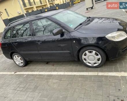 Черный Шкода Фабия, объемом двигателя 1.2 л и пробегом 174 тыс. км за 5193 $, фото 2 на Automoto.ua