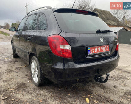 Черный Шкода Фабия, объемом двигателя 1.39 л и пробегом 210 тыс. км за 5800 $, фото 4 на Automoto.ua