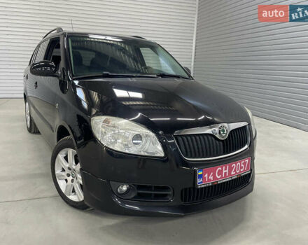 Черный Шкода Фабия, объемом двигателя 1.6 л и пробегом 260 тыс. км за 5950 $, фото 1 на Automoto.ua