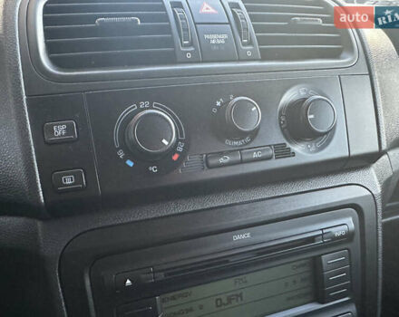 Черный Шкода Фабия, объемом двигателя 1.39 л и пробегом 222 тыс. км за 4750 $, фото 18 на Automoto.ua