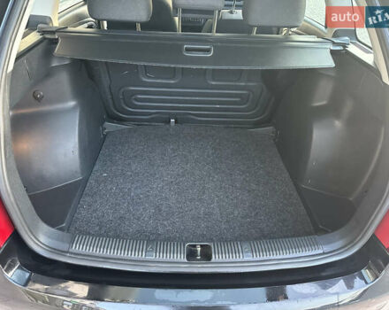 Черный Шкода Фабия, объемом двигателя 1.39 л и пробегом 222 тыс. км за 4750 $, фото 21 на Automoto.ua