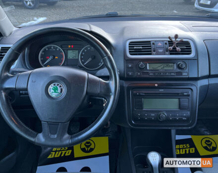 Черный Шкода Фабия, объемом двигателя 1.4 л и пробегом 190 тыс. км за 5400 $, фото 22 на Automoto.ua