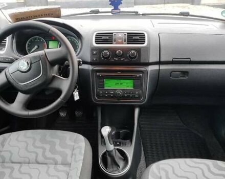 Черный Шкода Фабия, объемом двигателя 1.4 л и пробегом 212 тыс. км за 6200 $, фото 8 на Automoto.ua