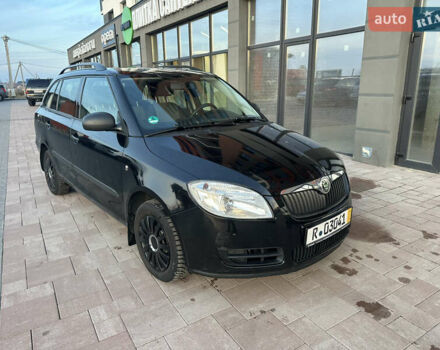 Черный Шкода Фабия, объемом двигателя 1.39 л и пробегом 222 тыс. км за 4750 $, фото 3 на Automoto.ua