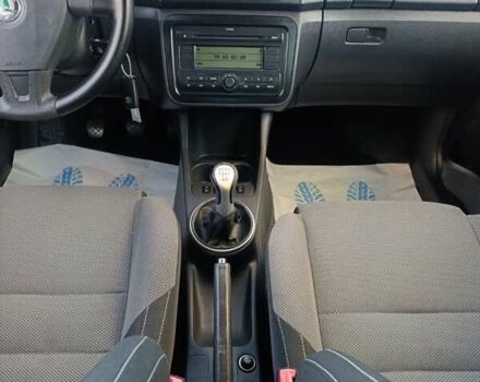 Черный Шкода Фабия, объемом двигателя 1.4 л и пробегом 219 тыс. км за 5999 $, фото 6 на Automoto.ua