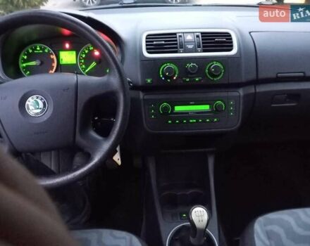 Чорний Шкода Фабія, об'ємом двигуна 1.39 л та пробігом 220 тис. км за 5300 $, фото 11 на Automoto.ua