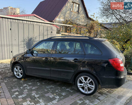 Черный Шкода Фабия, объемом двигателя 1.6 л и пробегом 200 тыс. км за 6900 $, фото 6 на Automoto.ua