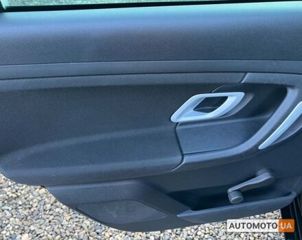 Черный Шкода Фабия, объемом двигателя 1.4 л и пробегом 190 тыс. км за 5400 $, фото 11 на Automoto.ua