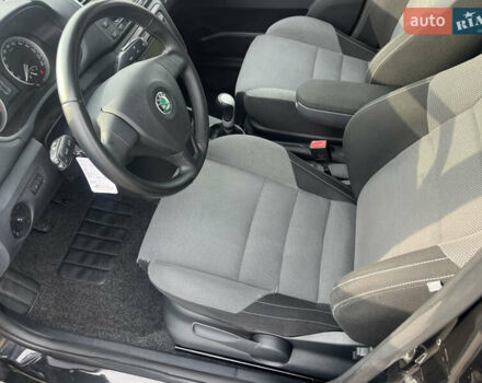 Черный Шкода Фабия, объемом двигателя 1.6 л и пробегом 169 тыс. км за 6350 $, фото 41 на Automoto.ua