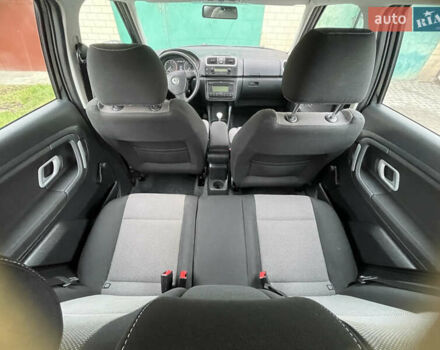 Чорний Шкода Фабія, об'ємом двигуна 1.6 л та пробігом 212 тис. км за 6100 $, фото 12 на Automoto.ua