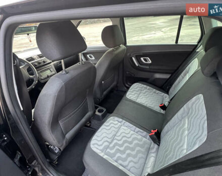 Черный Шкода Фабия, объемом двигателя 0 л и пробегом 202 тыс. км за 5200 $, фото 8 на Automoto.ua