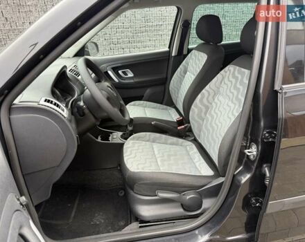 Чорний Шкода Фабія, об'ємом двигуна 1.39 л та пробігом 195 тис. км за 5450 $, фото 29 на Automoto.ua