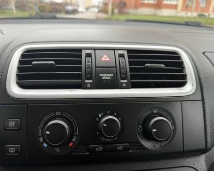 Черный Шкода Фабия, объемом двигателя 1.6 л и пробегом 195 тыс. км за 6500 $, фото 13 на Automoto.ua