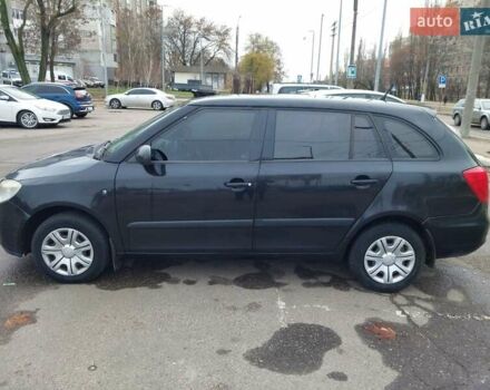 Черный Шкода Фабия, объемом двигателя 1.39 л и пробегом 346 тыс. км за 3500 $, фото 2 на Automoto.ua