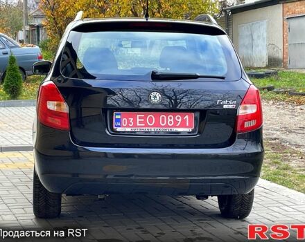 Черный Шкода Фабия, объемом двигателя 1.6 л и пробегом 185 тыс. км за 6100 $, фото 3 на Automoto.ua