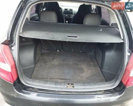 Черный Шкода Фабия, объемом двигателя 1.39 л и пробегом 346 тыс. км за 3500 $, фото 6 на Automoto.ua