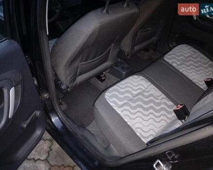 Чорний Шкода Фабія, об'ємом двигуна 1.39 л та пробігом 220 тис. км за 5300 $, фото 13 на Automoto.ua