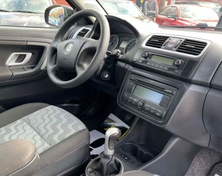 Чорний Шкода Фабія, об'ємом двигуна 1.4 л та пробігом 198 тис. км за 6300 $, фото 17 на Automoto.ua