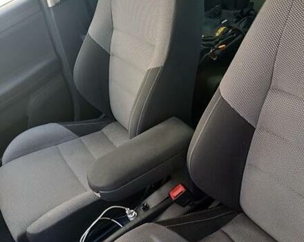 Черный Шкода Фабия, объемом двигателя 1.6 л и пробегом 171 тыс. км за 6900 $, фото 9 на Automoto.ua