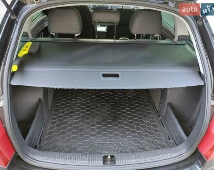 Черный Шкода Фабия, объемом двигателя 1.4 л и пробегом 233 тыс. км за 5300 $, фото 21 на Automoto.ua