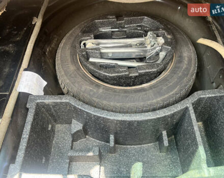 Черный Шкода Фабия, объемом двигателя 0 л и пробегом 202 тыс. км за 5200 $, фото 3 на Automoto.ua