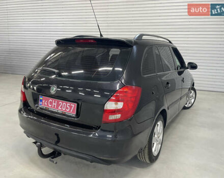 Черный Шкода Фабия, объемом двигателя 1.6 л и пробегом 260 тыс. км за 5950 $, фото 3 на Automoto.ua