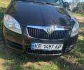 Черный Шкода Фабия, объемом двигателя 1.4 л и пробегом 216 тыс. км за 5000 $, фото 1 на Automoto.ua
