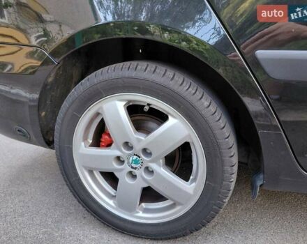 Черный Шкода Фабия, объемом двигателя 1.4 л и пробегом 233 тыс. км за 5300 $, фото 29 на Automoto.ua