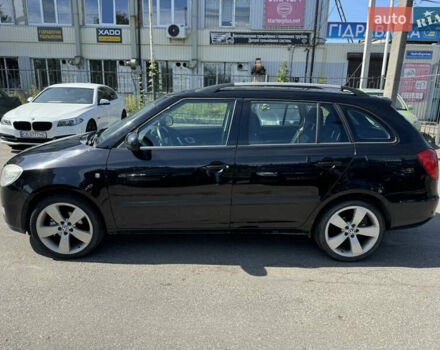 Черный Шкода Фабия, объемом двигателя 1.39 л и пробегом 198 тыс. км за 5700 $, фото 3 на Automoto.ua