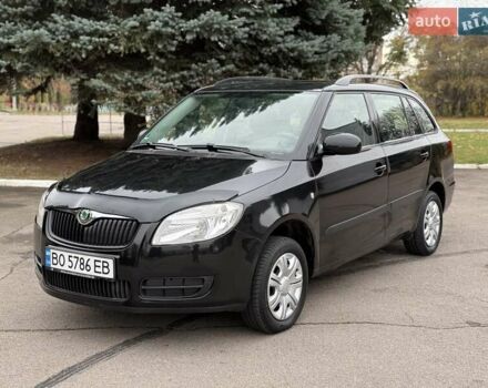 Черный Шкода Фабия, объемом двигателя 1.2 л и пробегом 225 тыс. км за 3250 $, фото 1 на Automoto.ua