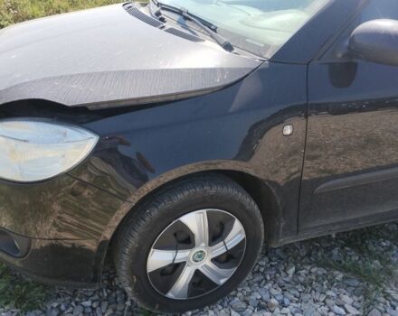 Чорний Шкода Фабія, об'ємом двигуна 1.4 л та пробігом 304 тис. км за 2300 $, фото 2 на Automoto.ua