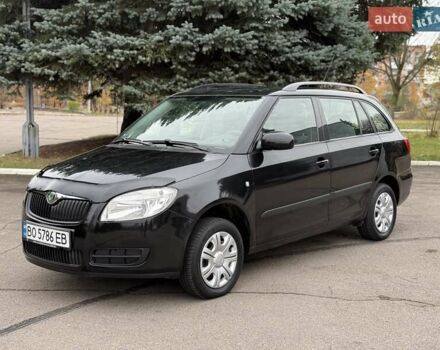 Черный Шкода Фабия, объемом двигателя 1.2 л и пробегом 225 тыс. км за 3250 $, фото 2 на Automoto.ua