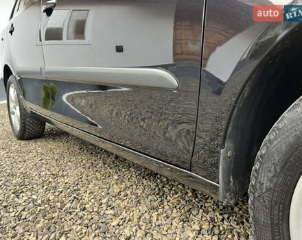 Шкода Фабия 2008 в Калуше на Automoto.ua Черный Шкода Фабия, объемом двигателя 1.6 л и пробегом 203 тыс. км за 5850 $, фото 18 на Automoto.ua