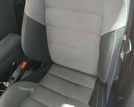 Черный Шкода Фабия, объемом двигателя 1.6 л и пробегом 171 тыс. км за 6900 $, фото 8 на Automoto.ua