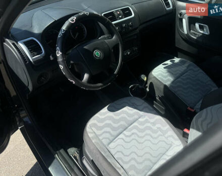 Черный Шкода Фабия, объемом двигателя 1.4 л и пробегом 202 тыс. км за 5700 $, фото 12 на Automoto.ua