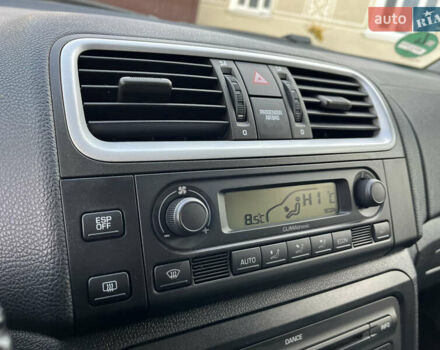 Шкода Фабия 2008 в Калуше на Automoto.ua Черный Шкода Фабия, объемом двигателя 1.6 л и пробегом 203 тыс. км за 5850 $, фото 72 на Automoto.ua