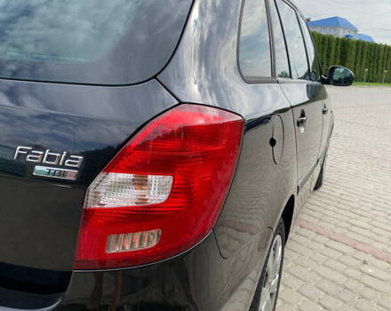 Черный Шкода Фабия, объемом двигателя 1.4 л и пробегом 223 тыс. км за 5190 $, фото 5 на Automoto.ua