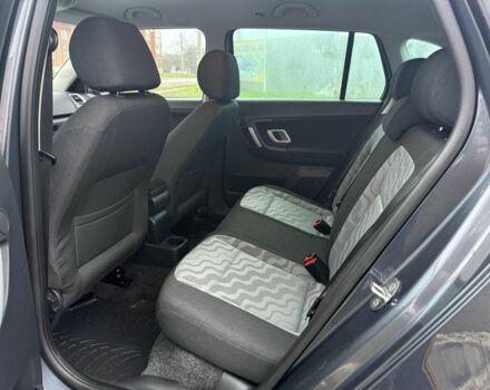 Черный Шкода Фабия, объемом двигателя 1.6 л и пробегом 195 тыс. км за 6500 $, фото 19 на Automoto.ua