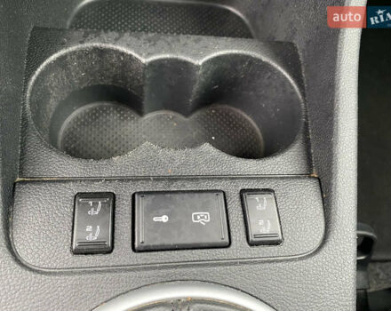 Черный Шкода Фабия, объемом двигателя 1.39 л и пробегом 210 тыс. км за 5800 $, фото 11 на Automoto.ua