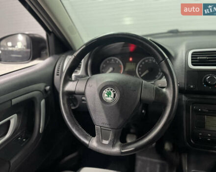 Чорний Шкода Фабія, об'ємом двигуна 1.6 л та пробігом 260 тис. км за 5950 $, фото 14 на Automoto.ua