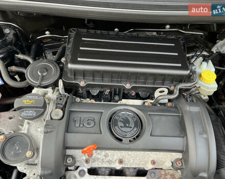 Шкода Фабия 2008 в Калуше на Automoto.ua Черный Шкода Фабия, объемом двигателя 1.6 л и пробегом 203 тыс. км за 5850 $, фото 79 на Automoto.ua