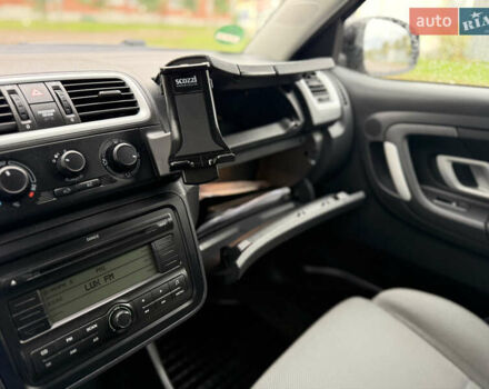 Черный Шкода Фабия, объемом двигателя 1.6 л и пробегом 238 тыс. км за 6800 $, фото 24 на Automoto.ua