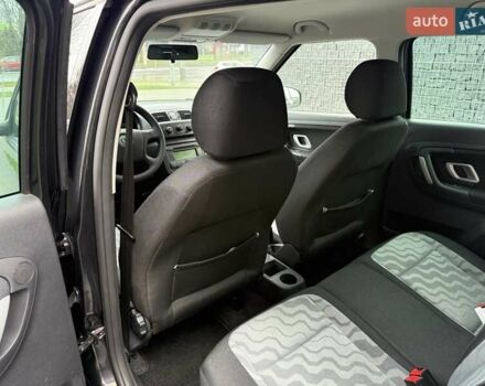 Чорний Шкода Фабія, об'ємом двигуна 1.39 л та пробігом 195 тис. км за 5450 $, фото 40 на Automoto.ua