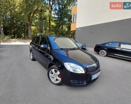 Черный Шкода Фабия, объемом двигателя 1.4 л и пробегом 233 тыс. км за 5300 $, фото 6 на Automoto.ua