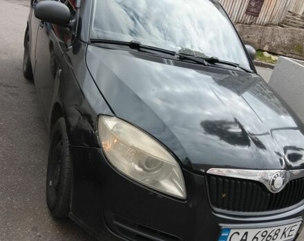 Черный Шкода Фабия, объемом двигателя 1.2 л и пробегом 317 тыс. км за 3300 $, фото 1 на Automoto.ua