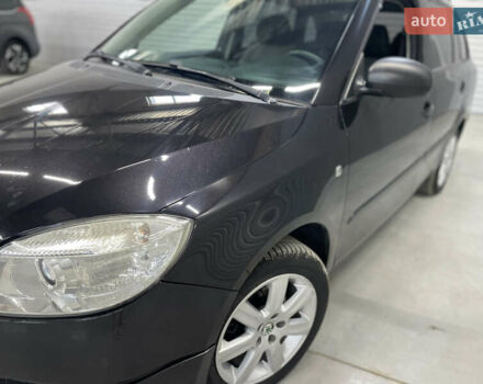 Черный Шкода Фабия, объемом двигателя 1.6 л и пробегом 260 тыс. км за 5950 $, фото 7 на Automoto.ua