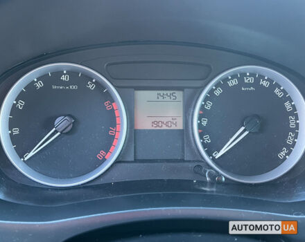 Черный Шкода Фабия, объемом двигателя 1.4 л и пробегом 190 тыс. км за 5400 $, фото 10 на Automoto.ua