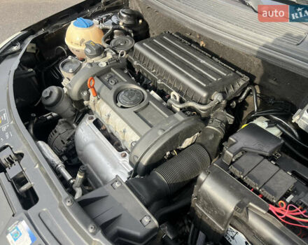 Черный Шкода Фабия, объемом двигателя 1.6 л и пробегом 169 тыс. км за 6350 $, фото 61 на Automoto.ua